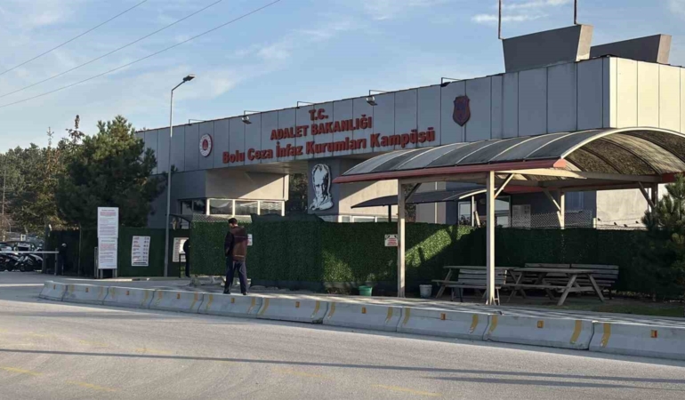 cezaevinde-babasinin-hastanelik-ettigi-4-yasindaki-kizdan-sevindirici-haber-NnFcCvVK.jpg
