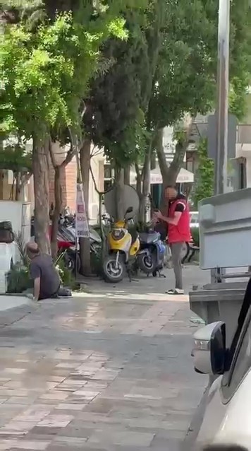 cezaevinden cikip husumetlisini yaraladi polis gelene kadar basinda bekledi 1 YA7p5rCB