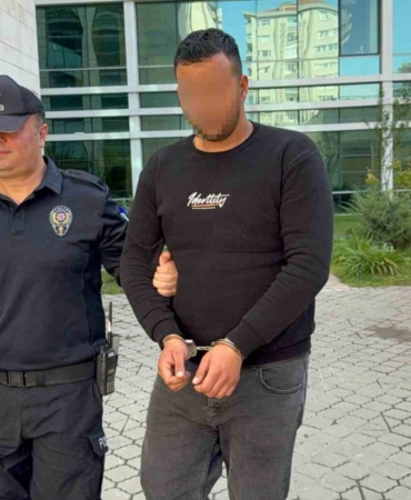 cezaevinden-izinli-cikip-bir-kisiyi-bicakladi-TzyMsK56.jpg