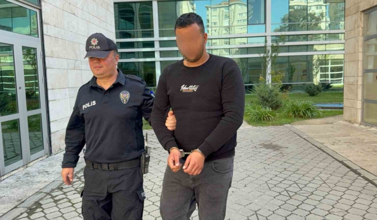 cezaevinden-izinli-cikip-bir-kisiyi-bicakladi-TzyMsK56.jpg