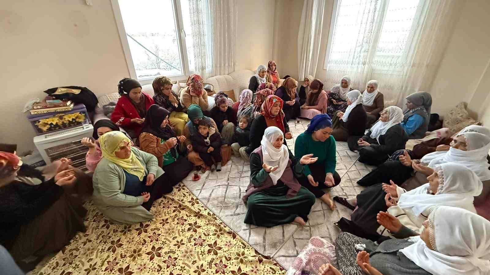 cezaevinden izinli cikip karisini bogarak oldurdu 1 Y9UXn3PQ