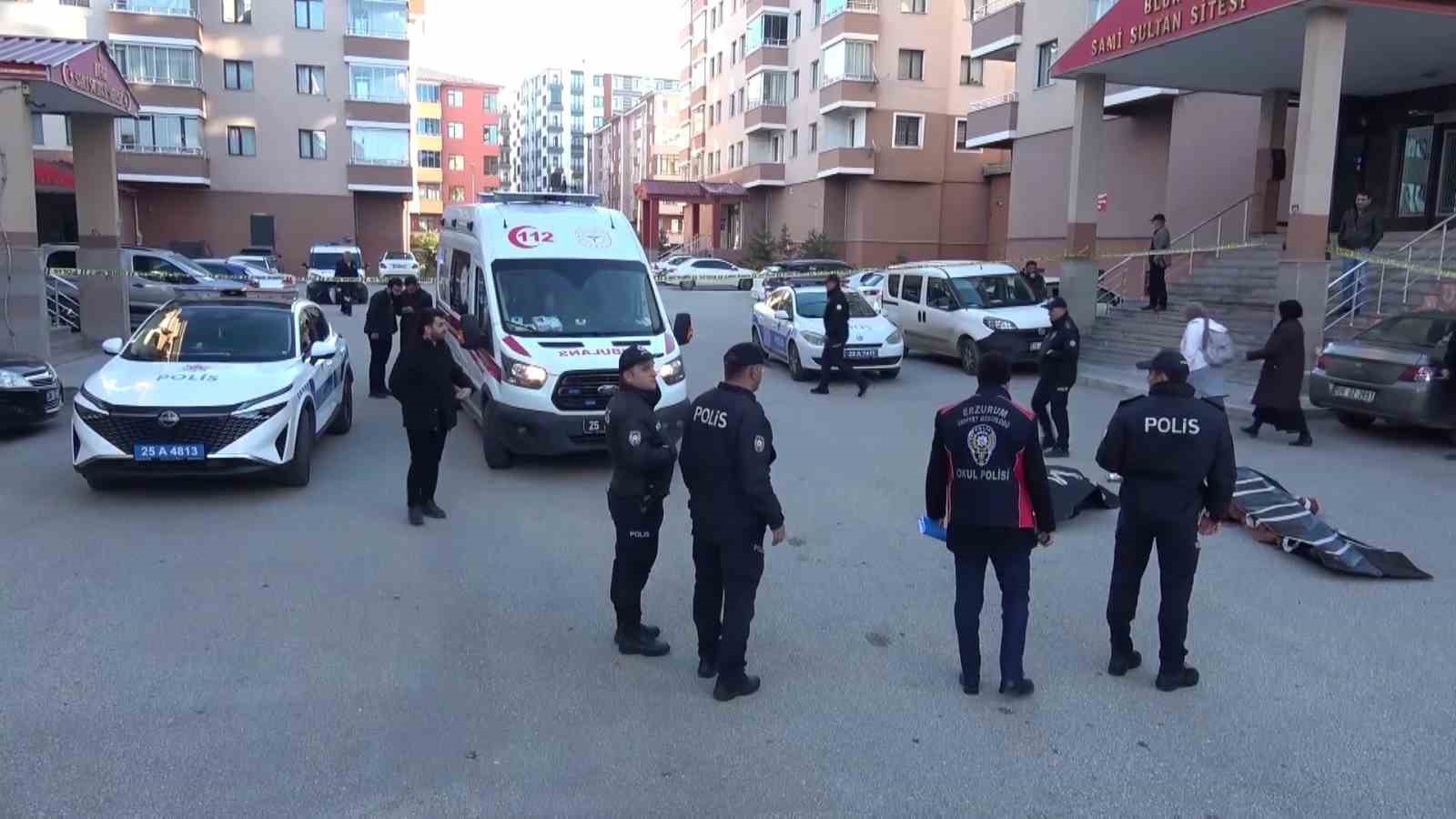 cezaevinden izinli cikti daha once bicakla yaraladigi kadini bu defa silahla vurdu sonra intihar Fh3S8jFR