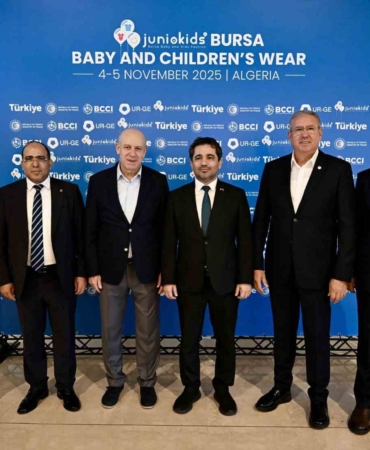 cezayirde-bursa-ruzgari-esiyor-gInzs8vR.jpg
