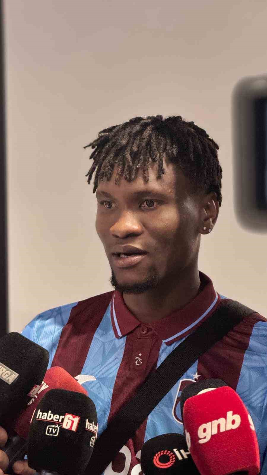 chibuike nwaiwuya trabzonda coskulu karsilama 1 9hYrBFPZ