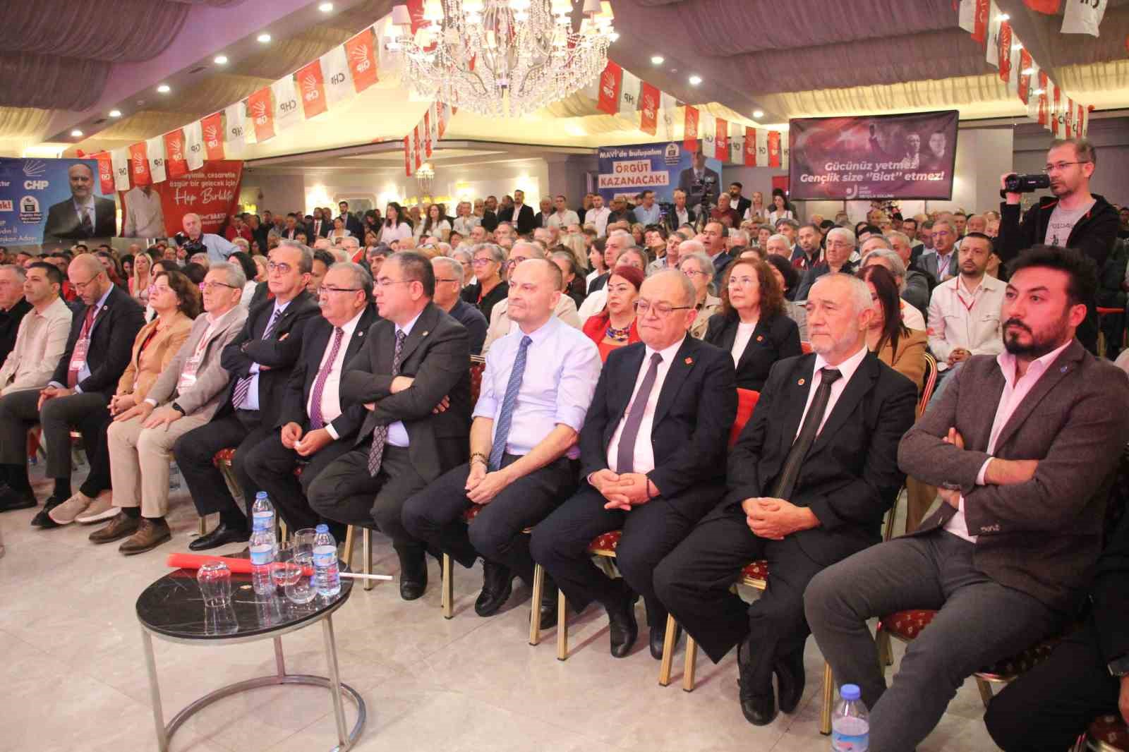 chp aydin il kongresinde gergin anlar 3 wvRuBdWP