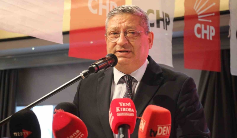 chp-aydin-il-kongresinde-gergin-anlar-CsmWKWeB.jpg