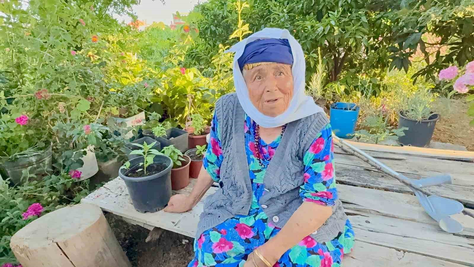chp eski milletvekili ile kiz kardesi arasinda anne tartismasi jandarmaya tasindi 3 bhEuZh1b