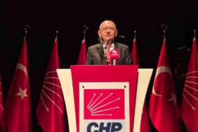 CHP’de TBMM Önünde Slogan Gerilimi: Kılıçdaroğlu ve Özel Destekçileri Karşı Karşıya Geldi 2 thumbnail