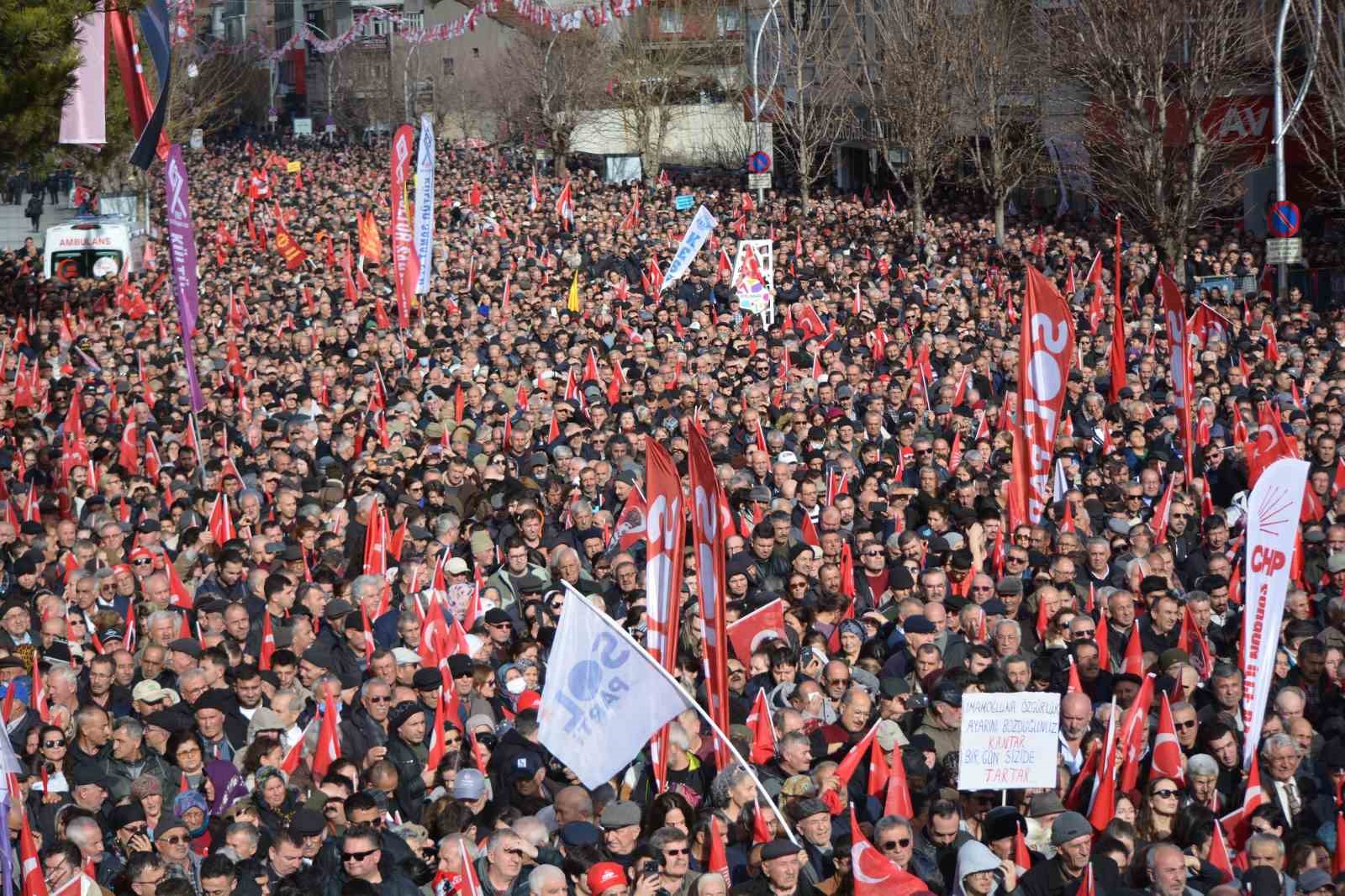 chp genel baskani ozel 47 yil ikinci parti kalan ama millete saygisini kaybetmeyen siyasetin 2T7nZ9iz