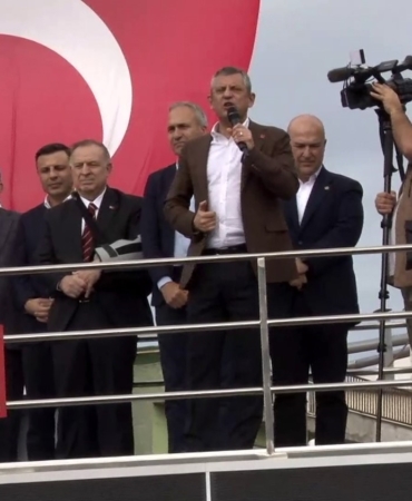 chp-genel-baskani-ozel-adliye-onunde-aciklamalarda-bulundu-FzQj3UTf.jpg