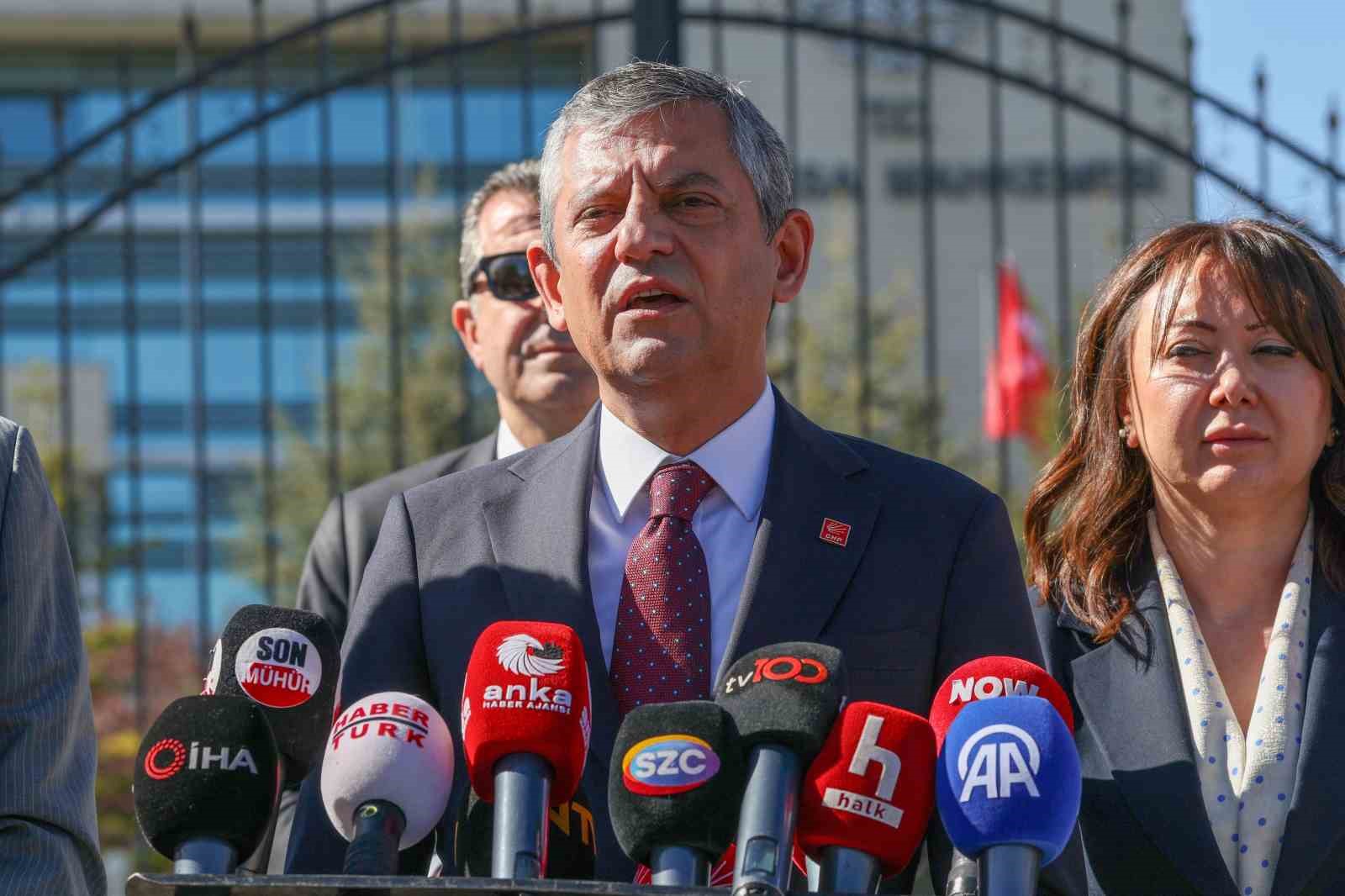 chp genel baskani ozel anayasa mahkemesi turkiyede herkesin her turlu tartismadan uzak tutmasi gereken 4O9VrbK2