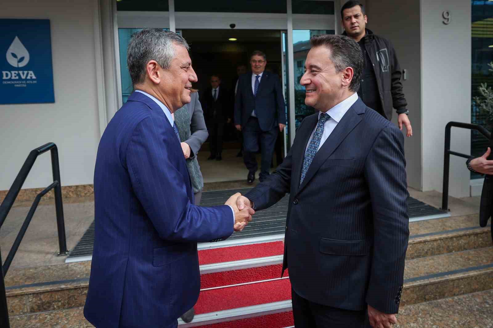 CHP Genel Başkanı Özel: "Anayasal zorunluluk sürecinde olduğumuz konusunda hemfikir olduk" 4 chp genel baskani ozel anayasal zorunluluk surecinde oldugumuz konusunda hemfikir olduk 0 Tk3qIJjC