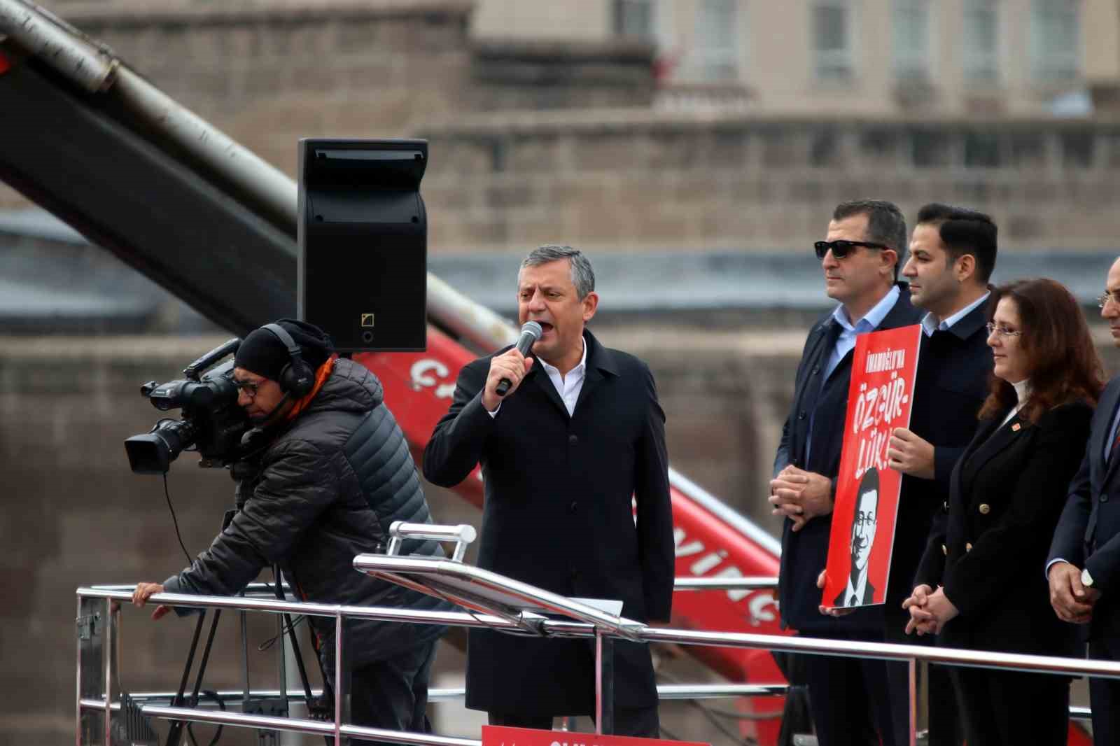 chp genel baskani ozel asgari ucret veren icin 29 alan icin 39 bin lira DXqSeCks