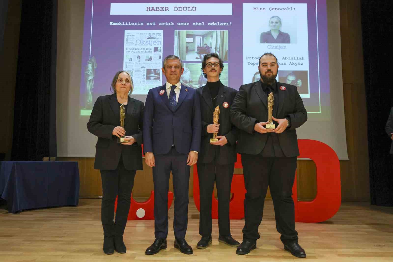 chp genel baskani ozel gazetecilerin emeklerinin somurulmedigi bir turkiyeye ihtiyac var 1 YcCsszWV