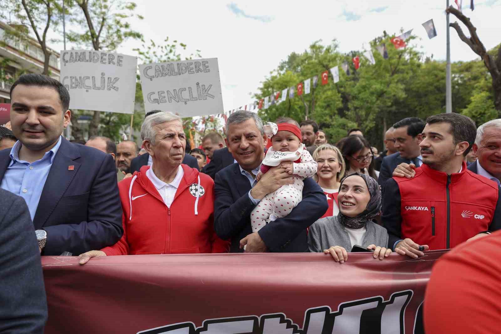 CHP Genel Başkanı Özel: "Gençler Cumhuriyet’e ve Cumhuriyet’in kazanımlarına sahip çıkmaya kararlı" 6 chp genel baskani ozel gencler cumhuriyete ve cumhuriyetin kazanimlarina sahip cikmaya kararli 2 EpjKBsEM