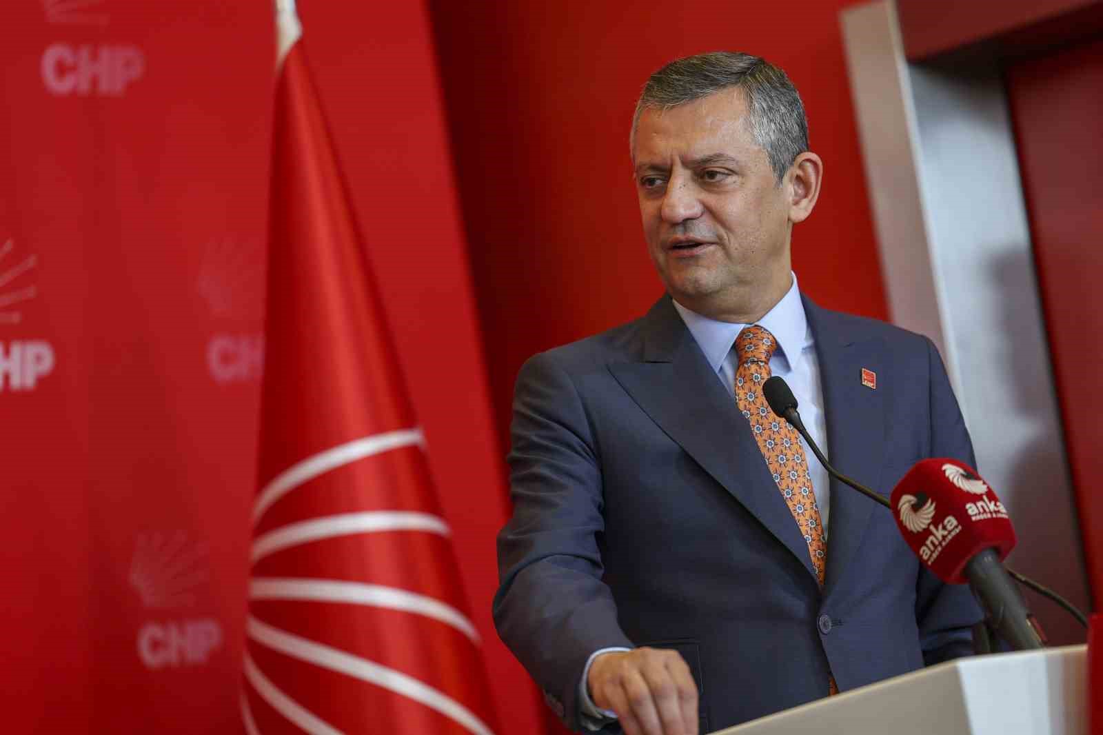 chp genel baskani ozel ile saadet partisi genel baskani arikan bir araya geldi 0 rGwQ4fl2
