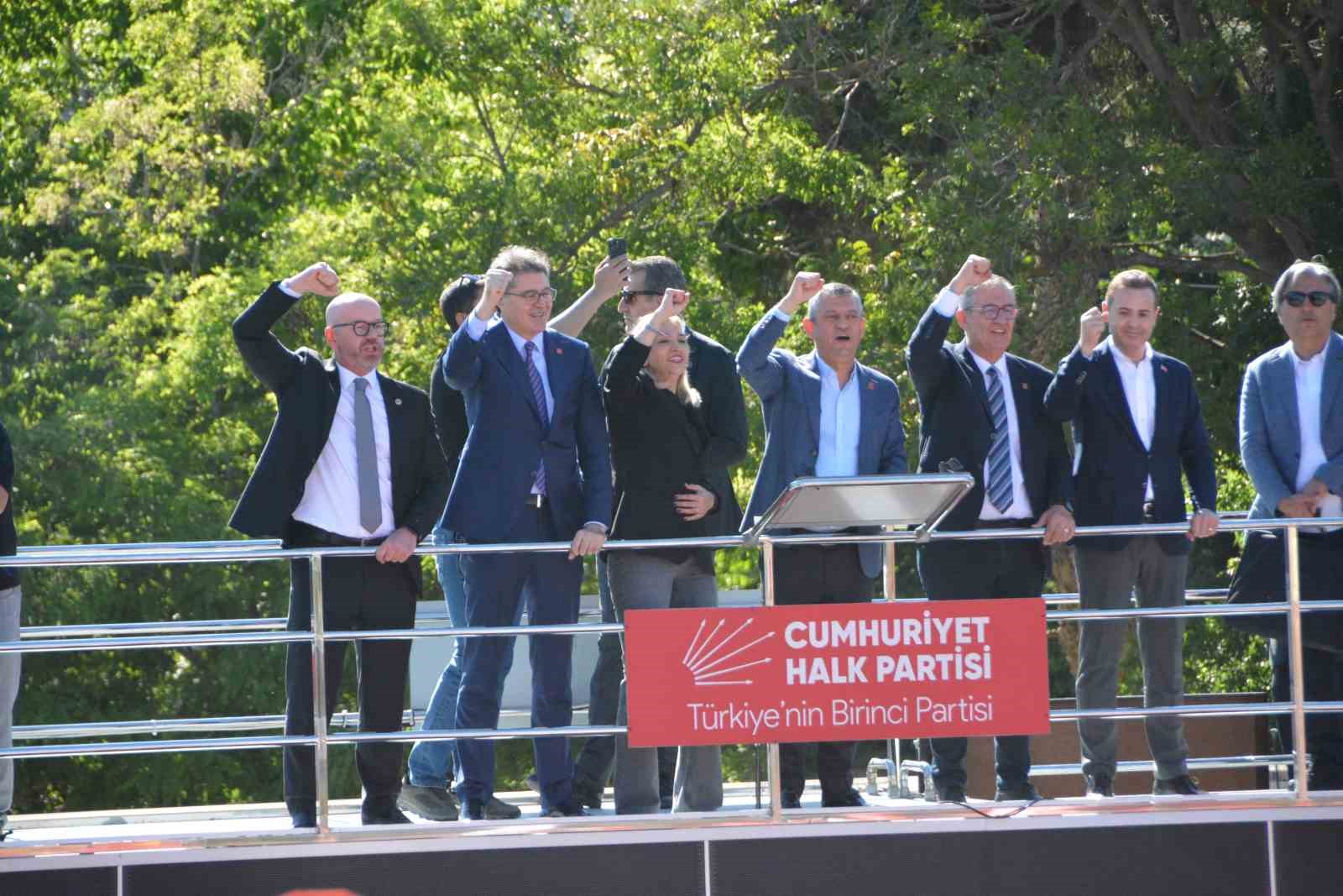 chp genel baskani ozel istiklal madalyasi balikesirin hakkidir 0 DcWhjKlN
