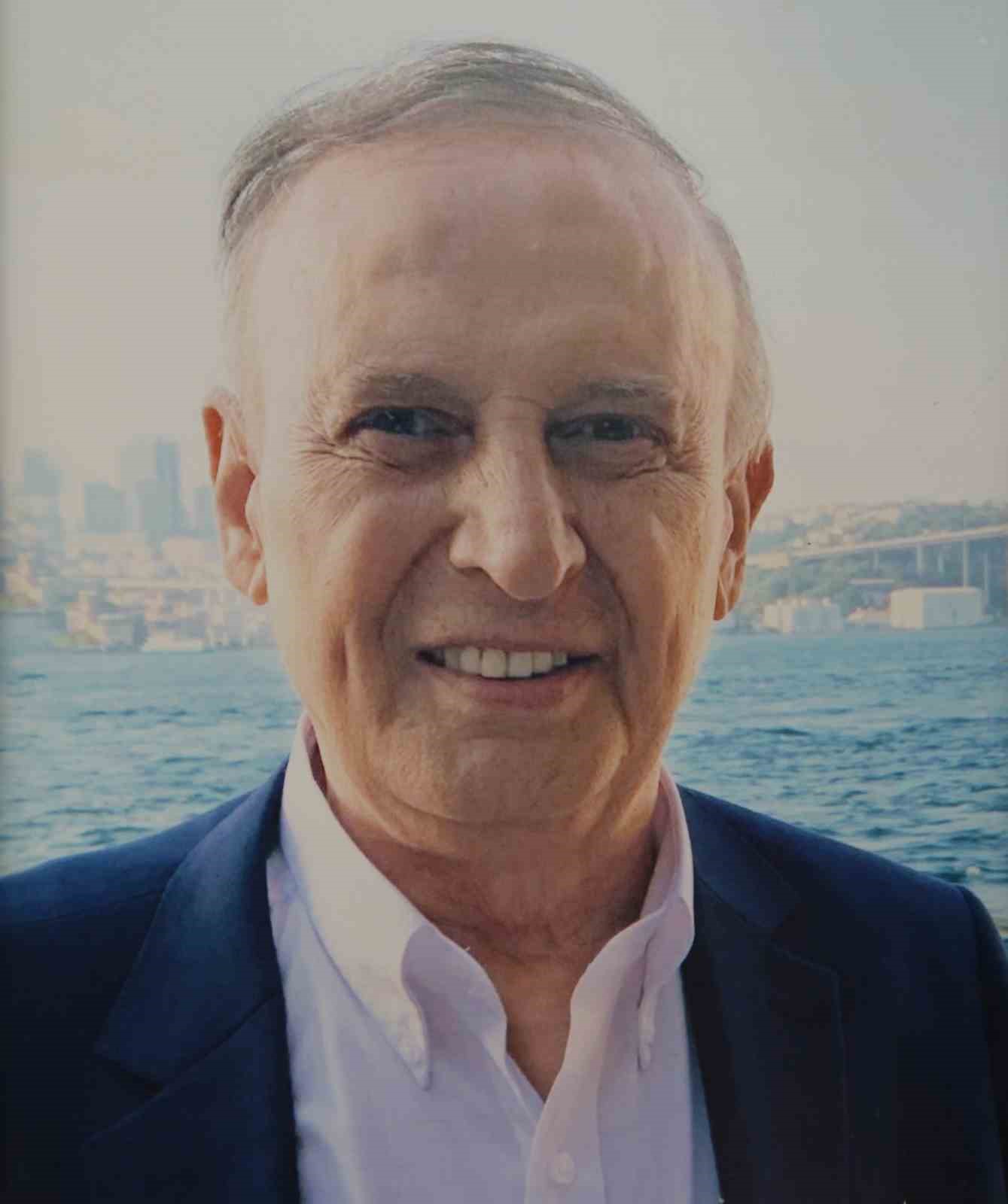 chp genel baskani ozel manisada cenaze namazina katildi 8 J99B58b9
