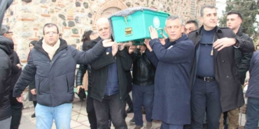 chp-genel-baskani-ozel-manisada-cenaze-namazina-katildi-xugvxAiU.jpg