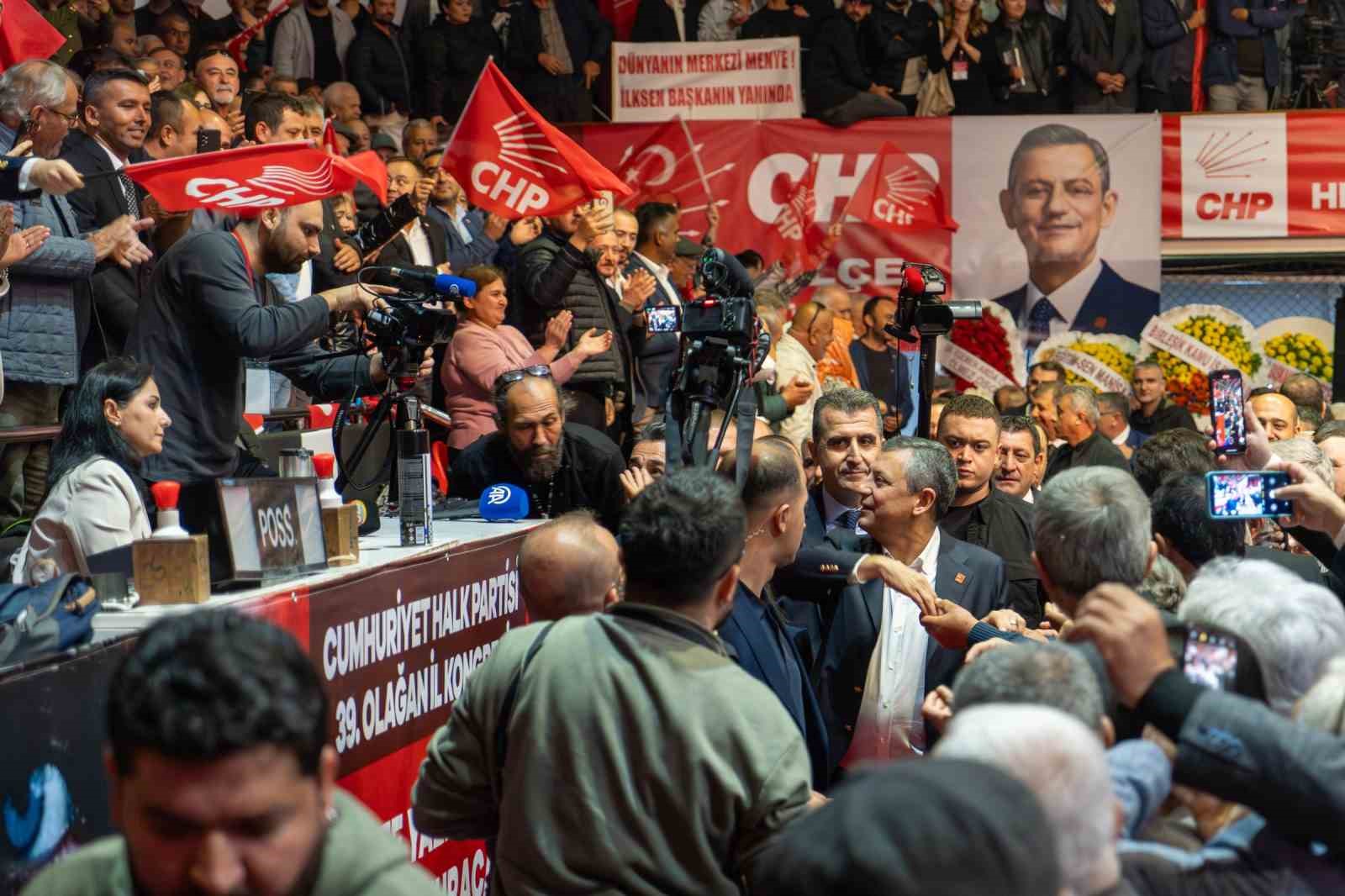chp genel baskani ozel memleketi manisada konustu 1 gYAbCtas