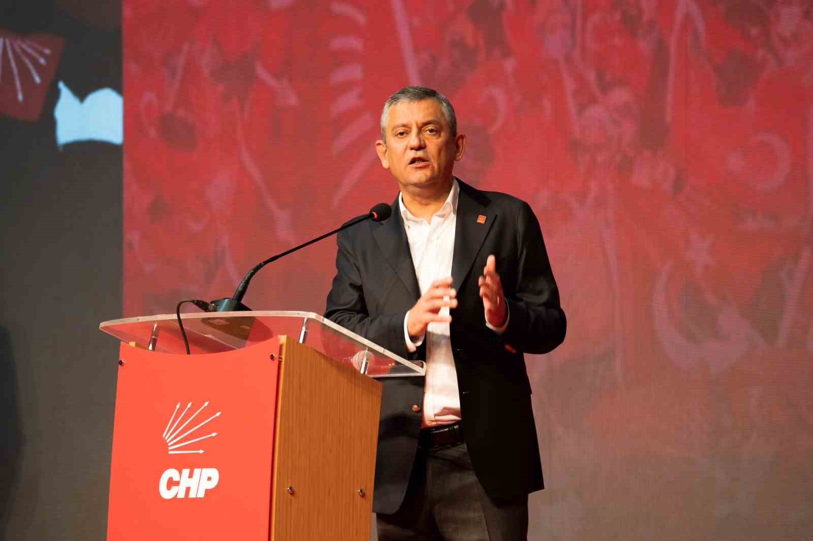 chp genel baskani ozel memleketi manisada konustu 13 7mF376aH