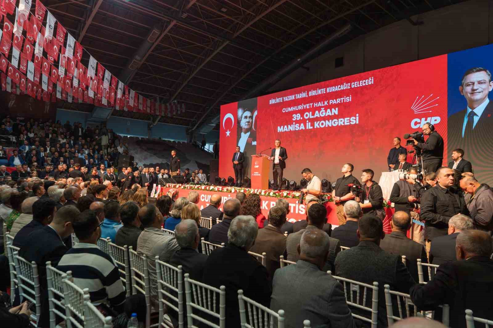 chp genel baskani ozel memleketi manisada konustu 15 cdq3ZRIv