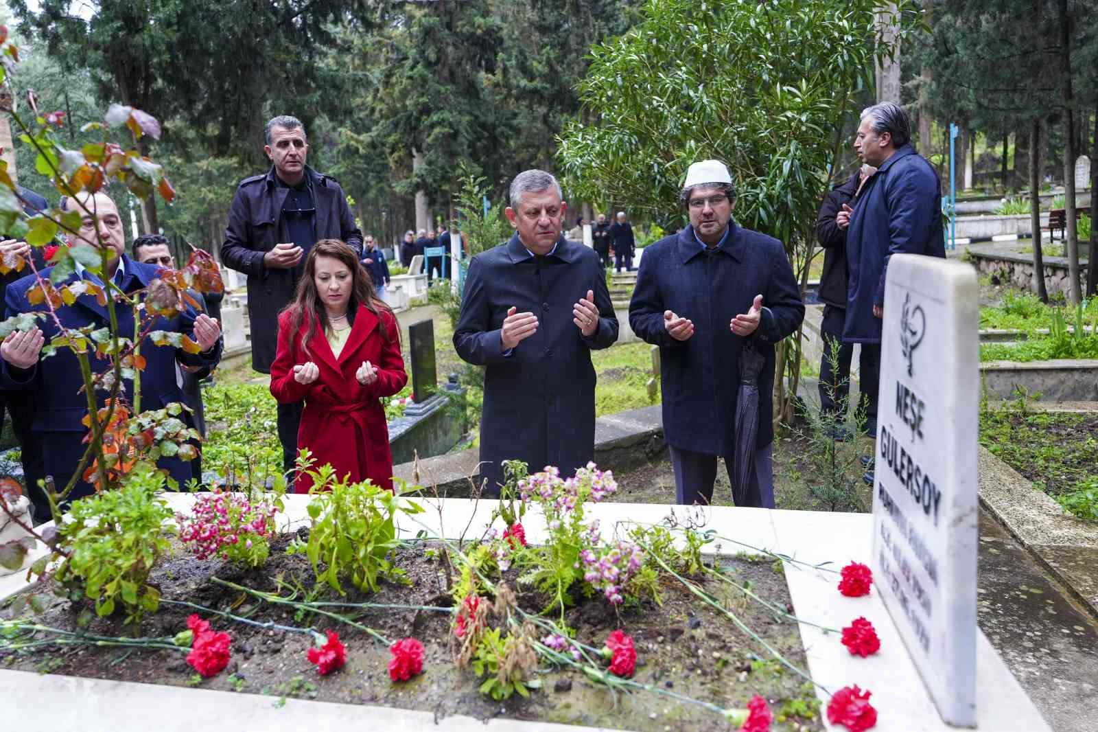 chp genel baskani ozel memleketinde kabir ziyaretlerinde bulundu 2 S5tAIQIe