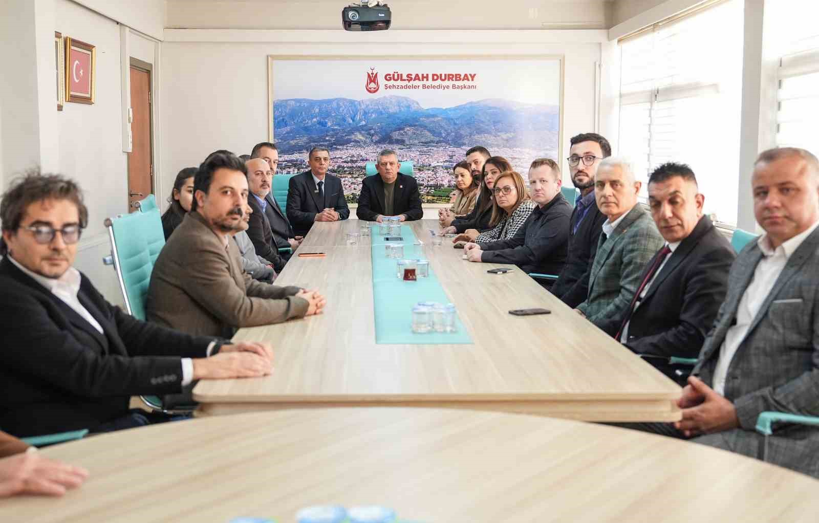 chp genel baskani ozel sehzadeler belediyesini ziyaret etti 1 CTi81I6i