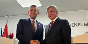 chp-genel-baskani-ozel-turkiyede-davutoglunun-basbakanligi-doneminde-cok-kritik-bir-surec-yasandi-k9dbQlAr.jpg
