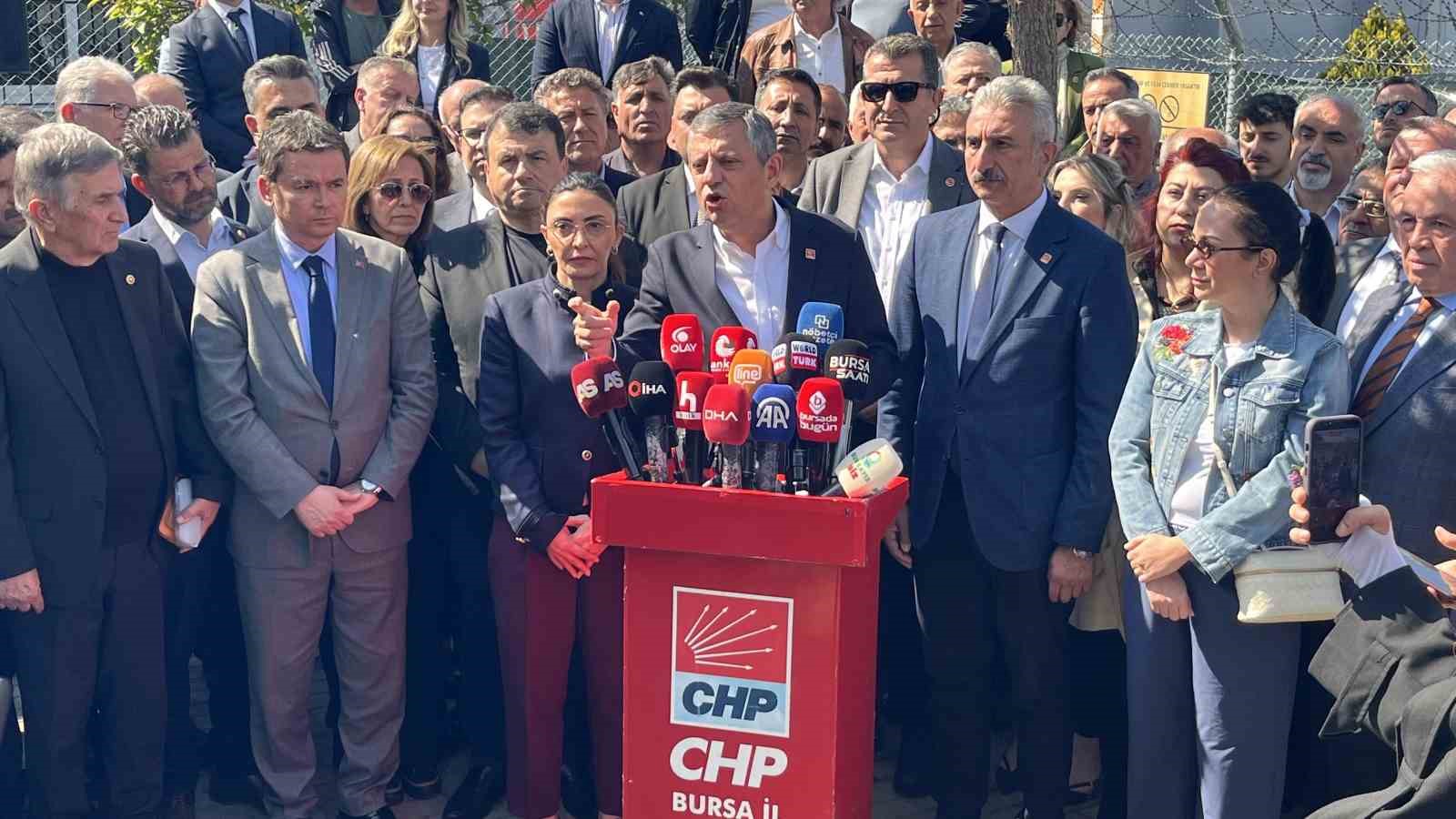 chp genel baskani ozel tutuklu mustafa bozbeyi cezaevinde ziyaret etti 1 TDAWO31G