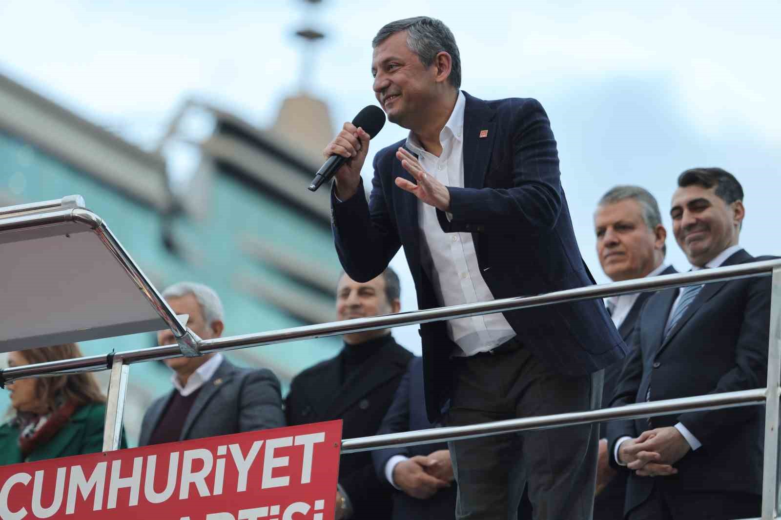 CHP Genel Başkanı Özel: "Tutuksuz ve adil bir yargılama sürecinin yaşanmasını bekliyoruz" 8 chp genel baskani ozel tutuksuz ve adil bir yargilama surecinin yasanmasini bekliyoruz 4