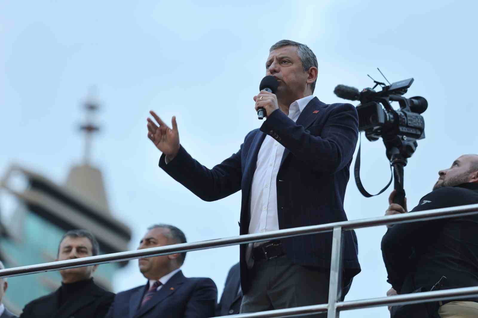 CHP Genel Başkanı Özel: "Tutuksuz ve adil bir yargılama sürecinin yaşanmasını bekliyoruz" 10 chp genel baskani ozel tutuksuz ve adil bir yargilama surecinin yasanmasini bekliyoruz 6 8KmntjIy