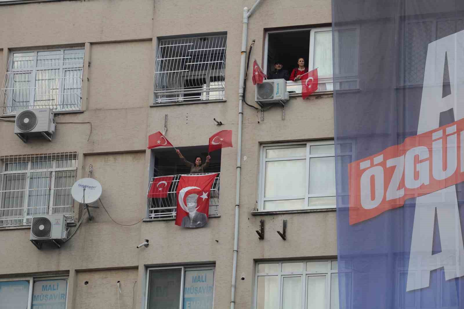 CHP Genel Başkanı Özel: "Tutuksuz ve adil bir yargılama sürecinin yaşanmasını bekliyoruz" 11 chp genel baskani ozel tutuksuz ve adil bir yargilama surecinin yasanmasini bekliyoruz 7 fjLmQbAV