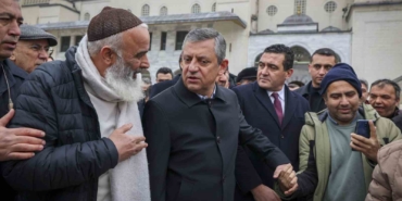 chp-genel-baskani-ozel-ulkenin-ana-gundemi-emeklinin-sesinin-duyurulmasidir-x4CXfRR1.jpg