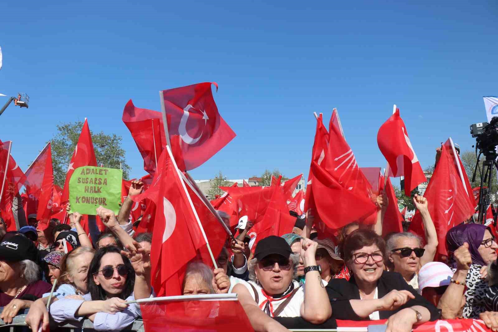 CHP Genel Başkanı Özel: "Ülkeyi düze çıkartmak için üstümüze ne düşerse yaparız, kendimizden eminiz" 7 chp genel baskani ozel ulkeyi duze cikartmak icin ustumuze ne duserse yapariz kendimizden eminiz Z6k3wjyP