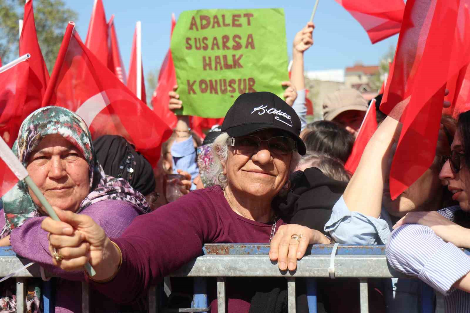 CHP Genel Başkanı Özel: "Ülkeyi düze çıkartmak için üstümüze ne düşerse yaparız, kendimizden eminiz" 8 chp genel baskani ozel ulkeyi duze cikartmak icin ustumuze ne duserse yapariz kendimizden eminiz wURdPWeT
