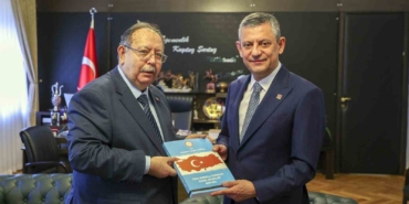 chp-genel-baskani-ozel-ysk-baskani-yener-ile-bir-araya-geldi-fDh4IEAg.jpg