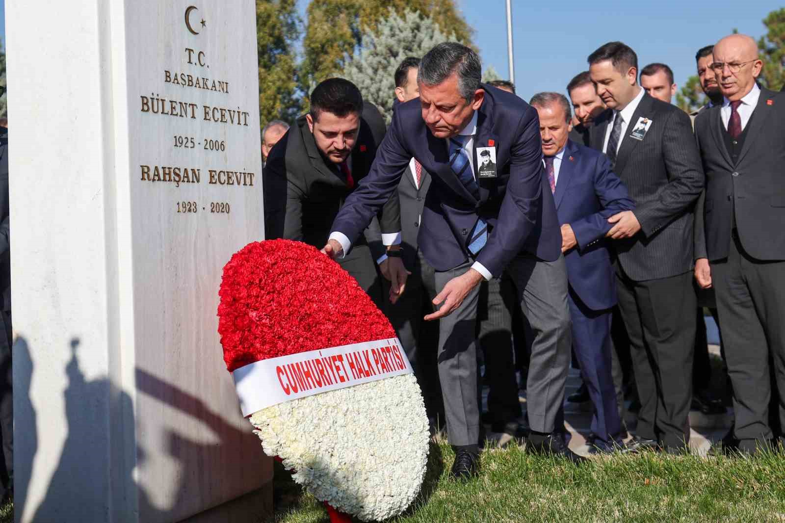 chp genel baskani ozelden selahattin demirtas aciklamasi baharin gelmesi icin once bir cicegin acmasi BINUDXQz