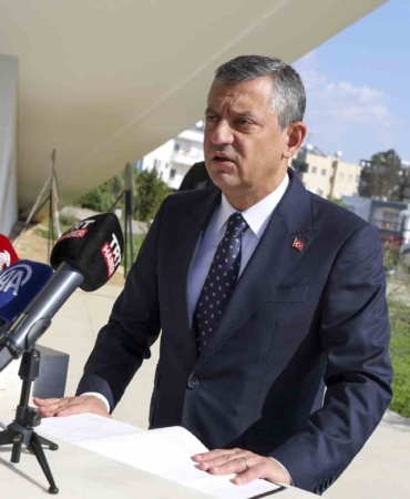 chp-genel-baskani-ozgur-ozel-kuzey-kibris-turk-cumhuriyetinde-49Z8ZXRF.jpg