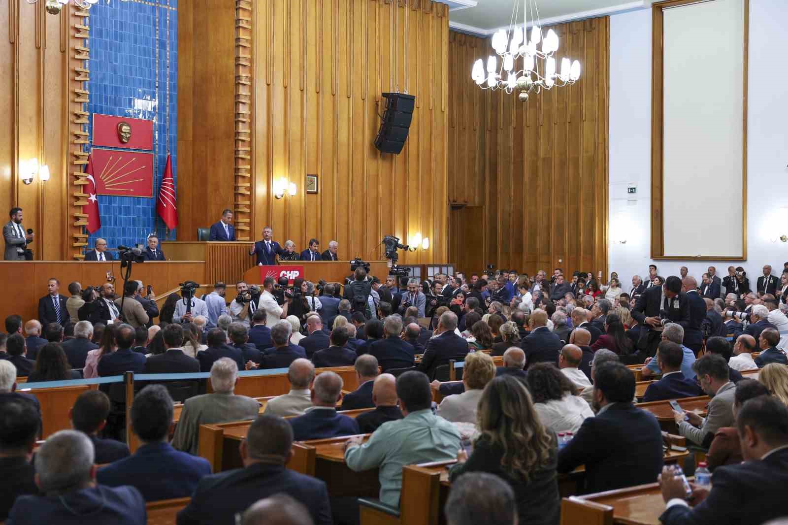 CHP Grup Başkanı Özel: "AK Parti’nin kara düzeninin kötü planına kim alet olup yol veriyorsa hakkımı helal etmiyorum" 4 chp grup baskani ozel ak partinin kara duzeninin kotu planina kim alet olup yol HWzcGD56