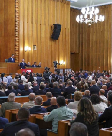 chp-grup-baskani-ozel-ak-partinin-kara-duzeninin-kotu-planina-kim-alet-olup-yol-jxDLNCkx.jpg