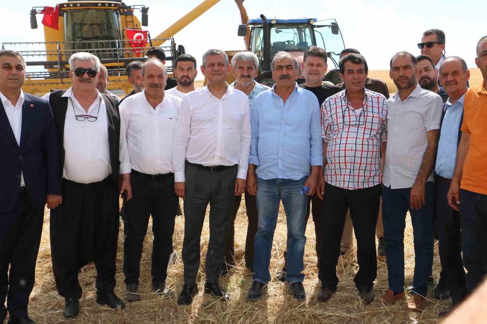 chp grup baskani ozel diyarbakirda bicerdoverle bugday bicti 4 Mu1HK5qg