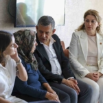 chp-grup-baskani-ozel-diyarbakirda-gulistan-dokunun-ailesiyle-gorustu-bVaCPUMl.jpg