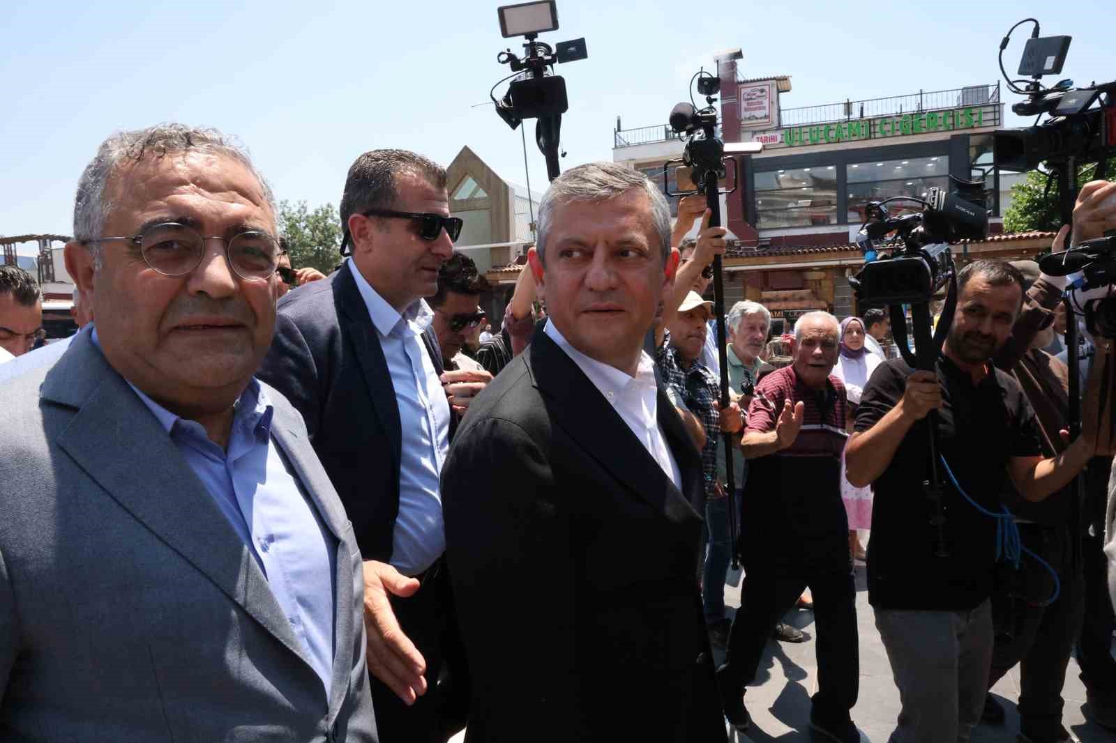 chp grup baskani ozel selahattin demirtasin selamini diyarbakirlilara iletti 0 47wn5dBh