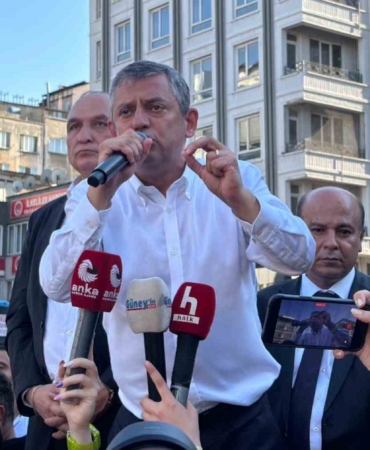chp-grup-baskani-ozgur-ozel-cumhuriyet-halk-partisine-adayina-kurumuna-liderine-darbe-yapiyorlar-mzgpya6V.jpg
