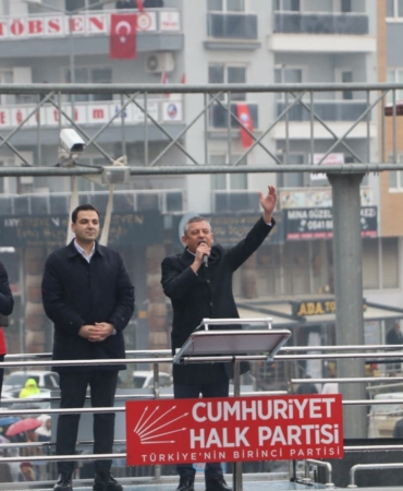 chp-lideri-ozgur-ozel-20-bin-tlyi-bir-asgari-ucrete-28-bin-tlye-cikarmak-idwibDVi.jpg