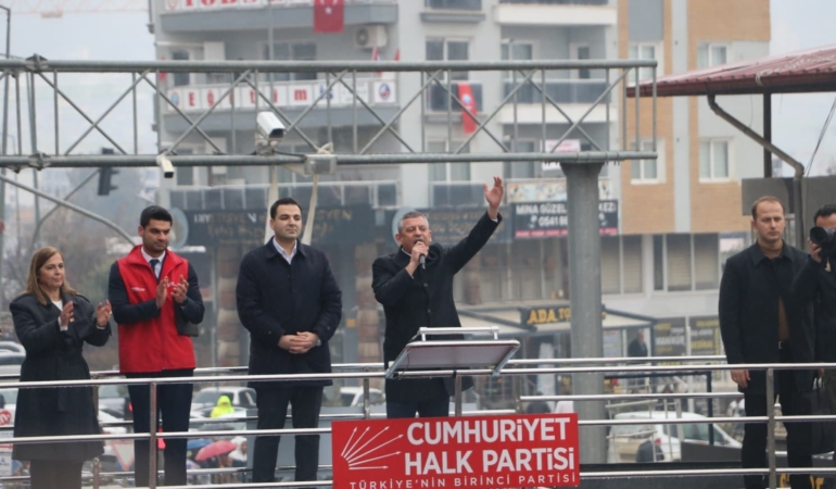 chp-lideri-ozgur-ozel-20-bin-tlyi-bir-asgari-ucrete-28-bin-tlye-cikarmak-idwibDVi.jpg