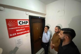 chp-nazilli-ilce-teskilatinda-devir-teslim-krizi-PQLClTnp.jpg