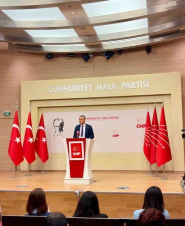 chp-sozcusu-sari-parti-meclisinde-olagan-kurultay-takvimini-baslatmak-uzere-karar-almis-durumdayiz-yziFshvm.jpg