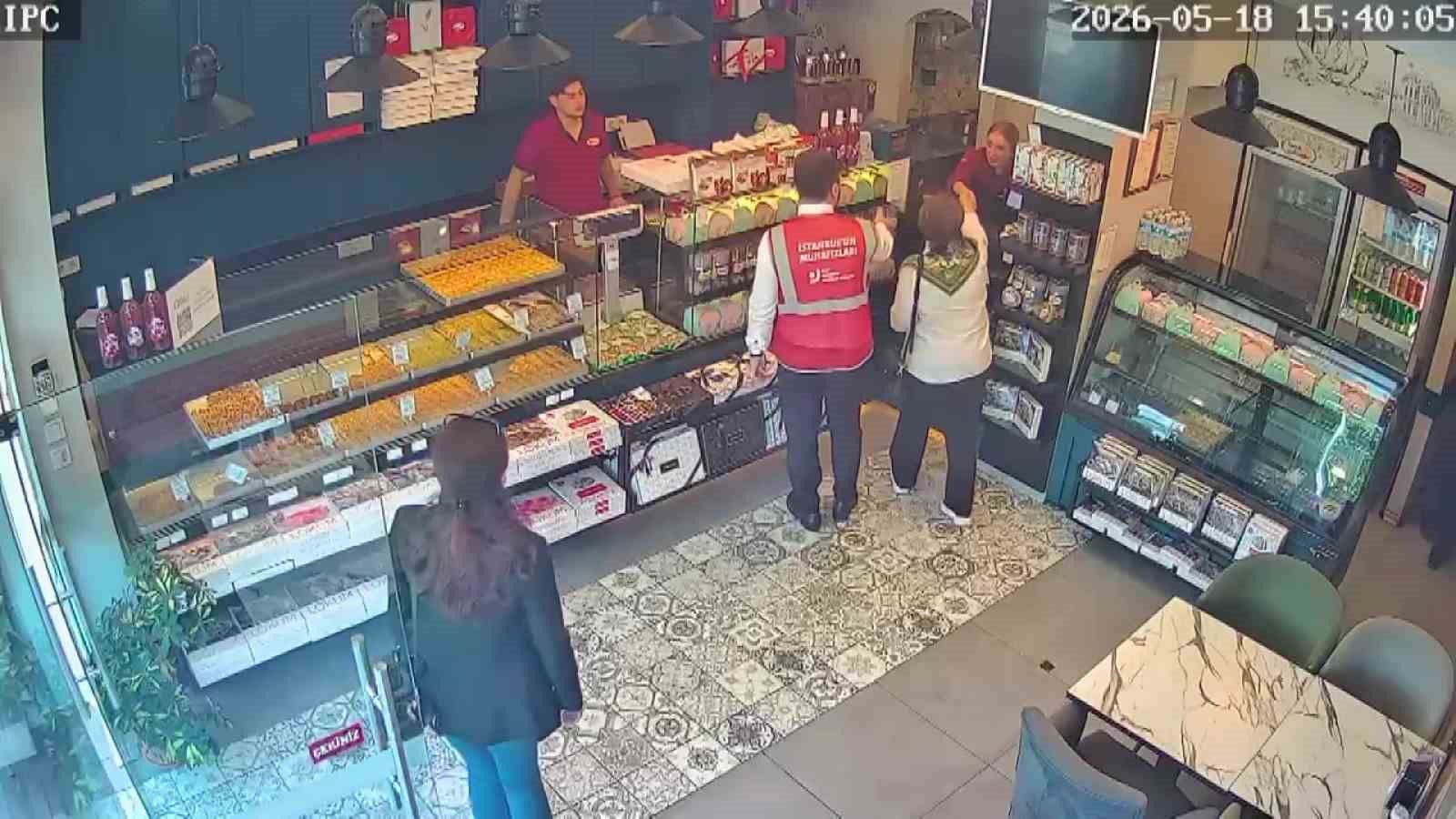chp uskudar ilce baskanina selam vermeyen esnafa zabita ekipleri ceza kesti 0 wA6K8iD7